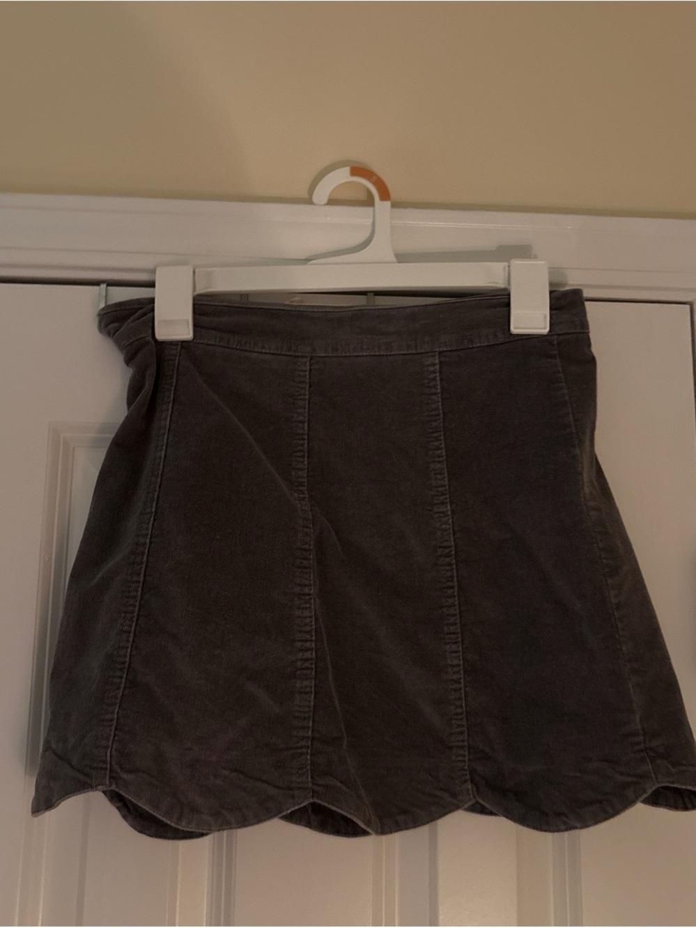 Altar'd State Charcoal Scallop-Hem Skort
